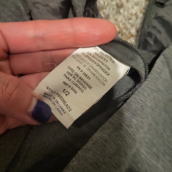 XOXO 1/2 skirt knee length - Picture 4 of 4